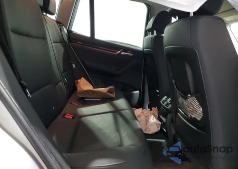 2016 BMW X3 xDrive28I z USA, uszkodzony, nr VIN 5UXWX9C56G0D63416